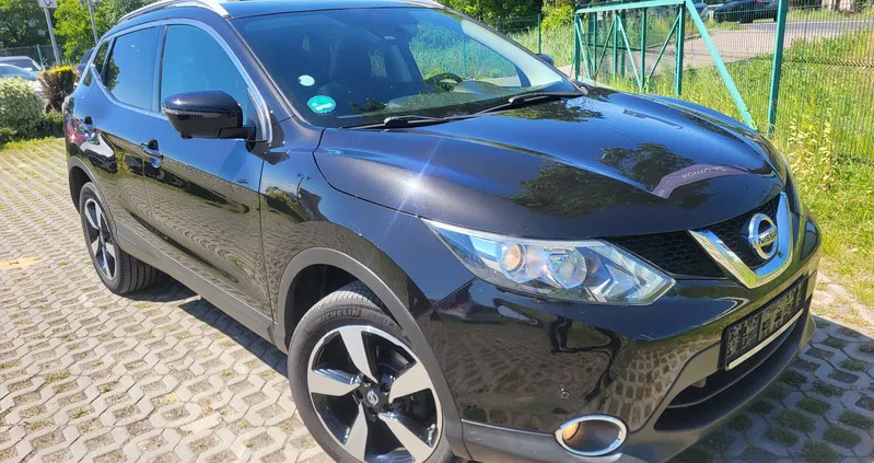 samochody osobowe Nissan Qashqai cena 59900 przebieg: 144000, rok produkcji 2015 z Bieruń